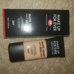 Makeup forever matte velvet skin foundation